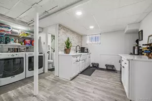 7-35 Leggett Pl, Whitestone, NY 11357 - Photo 5