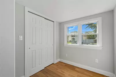 45 Venetian Prom, Lindenhurst, NY 11757 - Photo 15