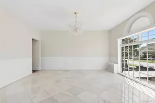 65 W Beech St, Long Beach, NY 11561 - Photo 3