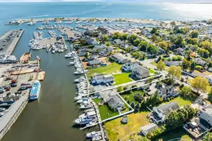 97 Ocean Ave, Bay Shore, NY 11706 - Photo 27