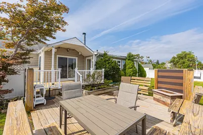 97 Ocean Avenue, Bay Shore, NY 11706 - Photo 21