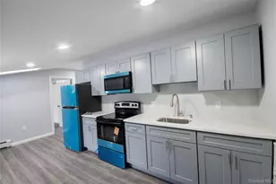 385 Clayton St, Central Islip, NY 11722 - Photo 25