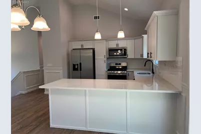 510 Scherger Avenue, Patchogue, NY 11772 - Photo 7