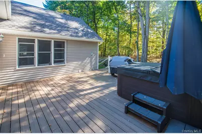 7 Phillips Road, Poughkeepsie, NY 12603 - Photo 7