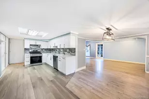 940 Union St, Bohemia, NY 11716 - Photo 7