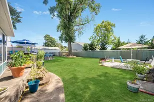 940 Union St, Bohemia, NY 11716 - Photo 35