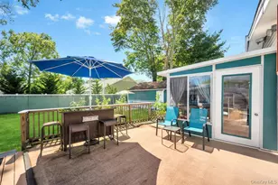 940 Union St, Bohemia, NY 11716 - Photo 25