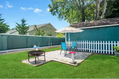 940 Union Street, Bohemia, NY 11716 - Photo 33