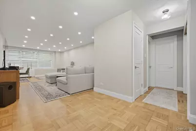 21140 18th Avenue #1H, Bayside, NY 11360 - Photo 5