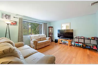 4 Verven Road, Poughkeepsie, NY 12603 - Photo 3