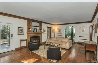 10 Soundview Crest, Manhasset, NY 11030 - Photo 19