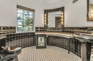 10 Soundview Crest, Manhasset, NY 11030 - Photo 29