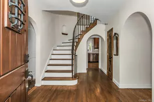 10 Soundview Crest, Manhasset, NY 11030 - Photo 5