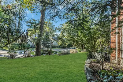 10 Soundview Crest, Manhasset, NY 11030 - Photo 39