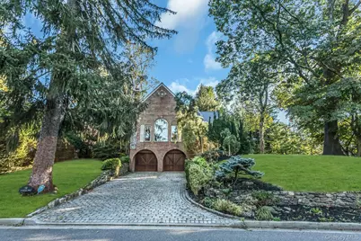 10 Soundview Crest, Manhasset, NY 11030 - Photo 37