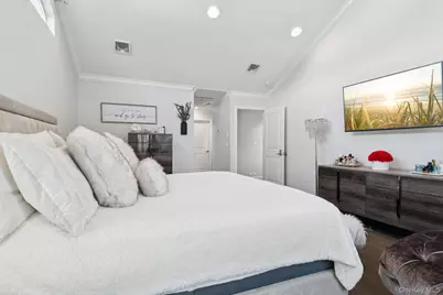 63 Fleetwood Road, Commack, NY 11725 - Photo 33