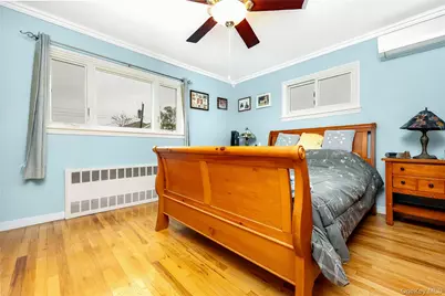 138 Eastgate Road, Massapequa Park, NY 11762 - Photo 9