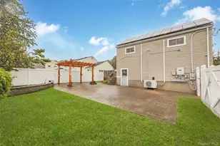 138 Eastgate Rd, Massapequa Park, NY 11762 - Photo 3