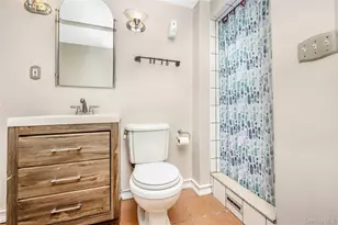 138 Eastgate Rd, Massapequa Park, NY 11762 - Photo 17