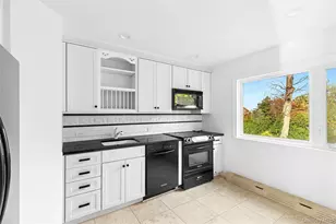 8 September Ln, Glen Cove, NY 11542 - Photo 25