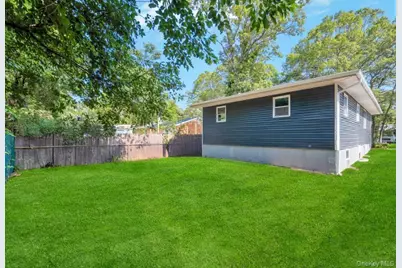 111 A Wood Avenue, Mastic, NY 11950 - Photo 23