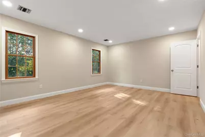 4 Pine Street, Huntington, NY 11743 - Photo 19