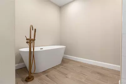 4 Pine Street, Huntington, NY 11743 - Photo 17