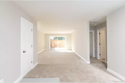 655 Middle Country Road #7B1, Coram, NY 11727 - Photo 5