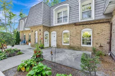 655 Middle Country Road #7B1, Coram, NY 11727 - Photo 3