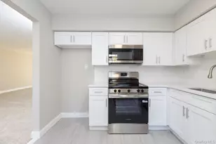 655 Middle Country Rd, Coram, NY 11727 - Photo 11