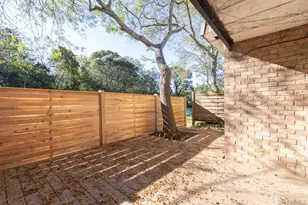 655 Middle Country Rd, Coram, NY 11727 - Photo 15