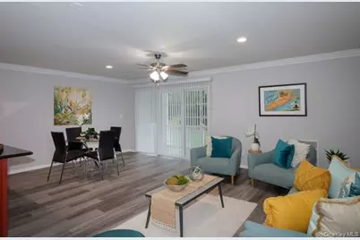 172 Overlook Drive #172, Farmingville, NY 11738 - Photo 3