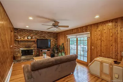 6 Selma Court, East Northport, NY 11731 - Photo 15