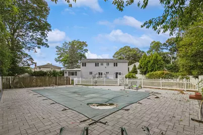 6 Selma Court, East Northport, NY 11731 - Photo 5