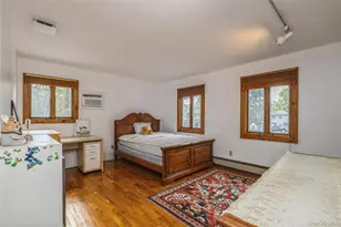 6 Selma Ct, East Northport, NY 11731 - Photo 21