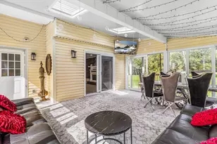 61 Old Indian Head Rd, Commack, NY 11725 - Photo 15