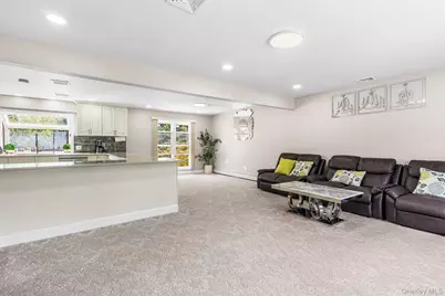 61 Old Indian Head Road, Commack, NY 11725 - Photo 9