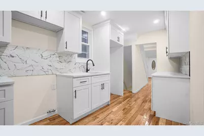 10520 Remington Sreeet, Jamaica, NY 11435 - Photo 17