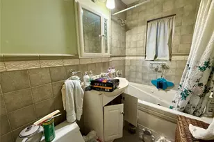 669 Pelham Rd, New Rochelle, NY 10805 - Photo 11