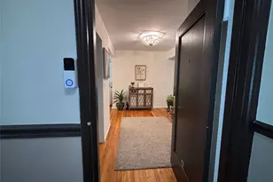 41 Lawrence Dr, White Plains, NY 10603 - Photo 3