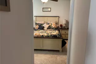 41 Lawrence Dr, White Plains, NY 10603 - Photo 13