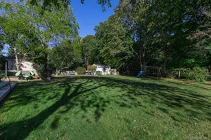 59 Union Ave, Center Moriches, NY 11934 - Photo 29