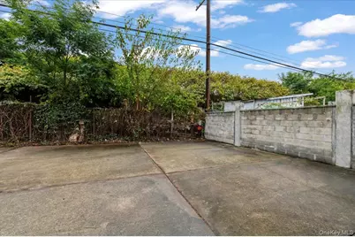 114-27 Bedell Street, Jamaica, NY 11434 - Photo 17