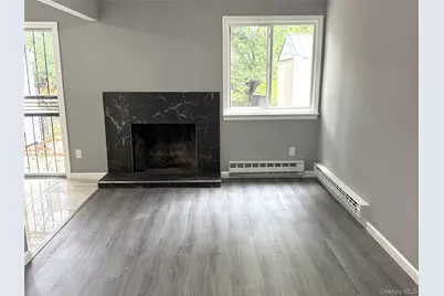 8 Lexington Court, Coram, NY 11727 - Photo 7