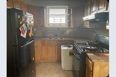 854 Throgs Neck Expwy, Bronx, NY 10465 - Photo 9