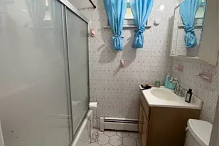 854 Throgs Neck Expressway, Bronx, NY 10465 - Photo 7