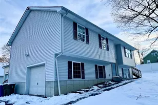 25 Clinton St, Middletown, NY 10940 - Photo 3