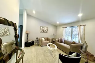 25 Clinton St, Middletown, NY 10940 - Photo 5