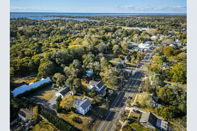 428 Montauk Highway, East Moriches, NY 11940 - Photo 3