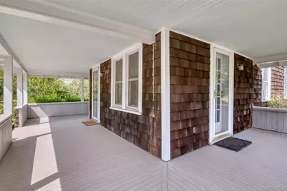 385 Cottage Place, Southold, NY 11971 - Photo 3